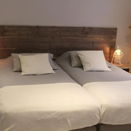 Saffels Nest Bed & Breakfast Lochristi